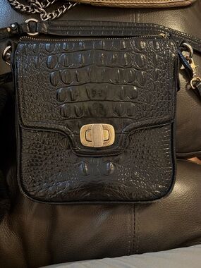 Brahmin Black Croc-Embossed Leather Crossbody with Gold Turn-Lock
